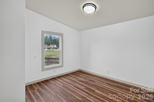 74 TJ Trail, Hendersonville, NC 28792