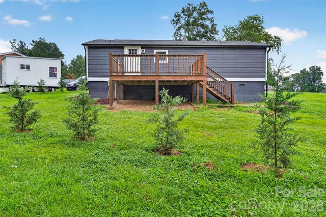 74 TJ Trail, Hendersonville, NC 28792