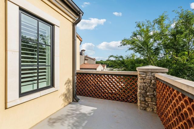 9 Catalonia Drive, Westlake, TX 76262