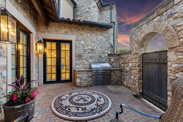 9 Catalonia Drive, Westlake, TX 76262