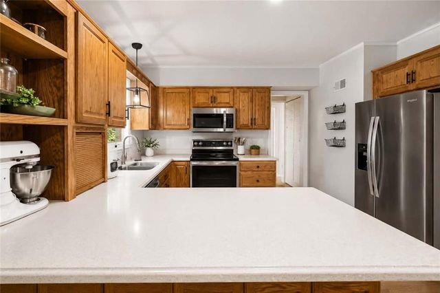 5109 Sterling Avenue, Raytown, MO 64133