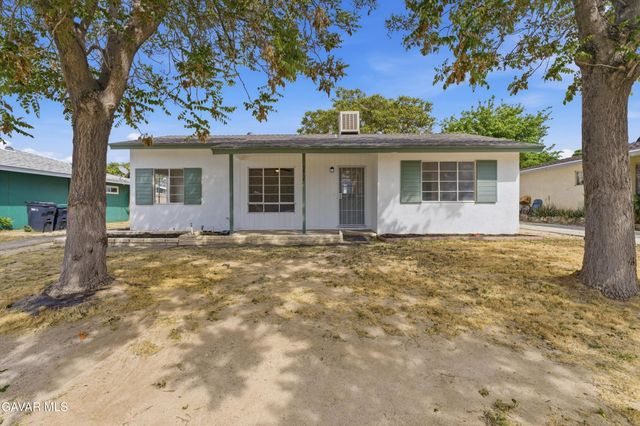 38738 E 36th Street, Palmdale, CA 93550