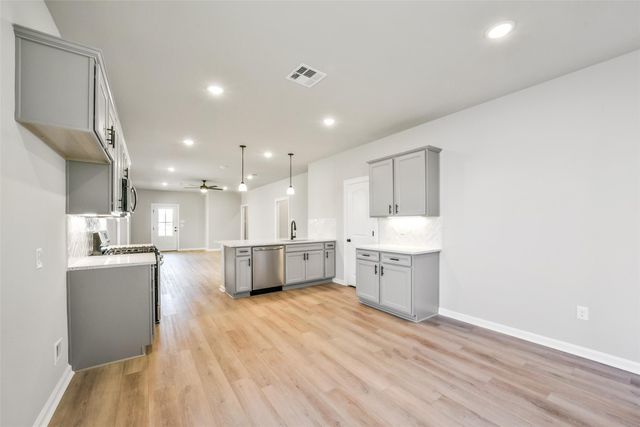 10950 Tawny Ridge Drive, Beasley, TX 77417
