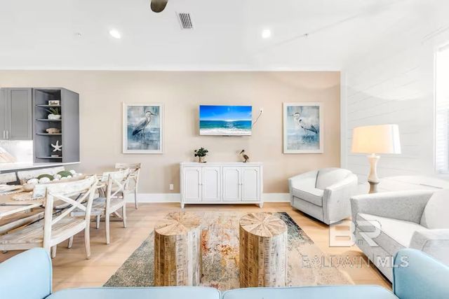 951 W Lagoon Avenue NN, Gulf Shores, AL 36542