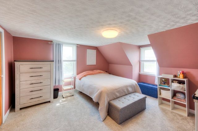 443 Burncoat St, Worcester, MA 01606