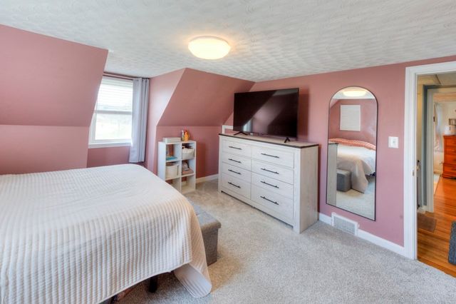 443 Burncoat St, Worcester, MA 01606