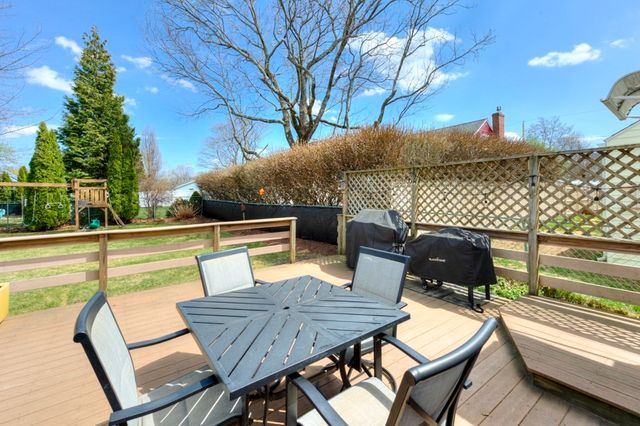 443 Burncoat St, Worcester, MA 01606