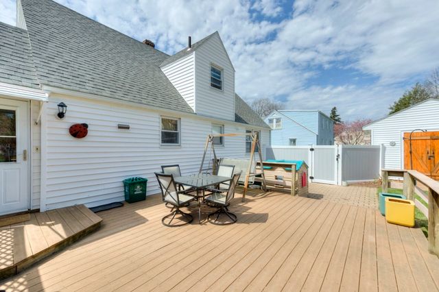 443 Burncoat St, Worcester, MA 01606
