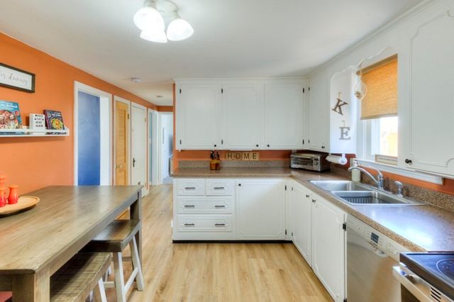 443 Burncoat St, Worcester, MA 01606