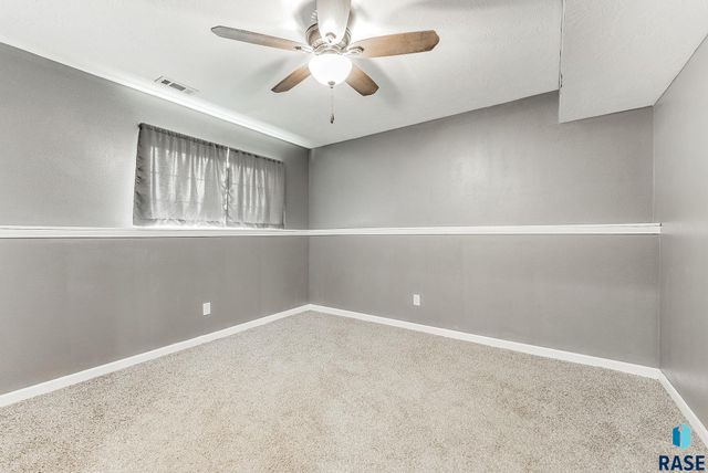 925 E Steep St, Tea, SD 57064