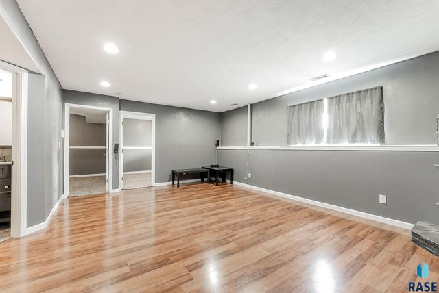 925 E Steep St, Tea, SD 57064