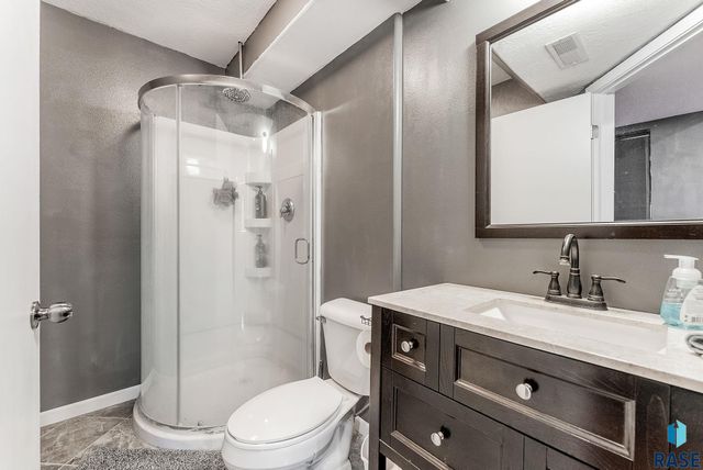 925 E Steep St, Tea, SD 57064