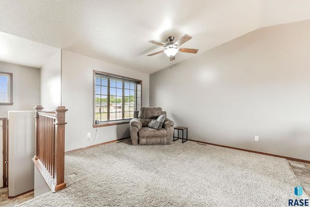 925 E Steep St, Tea, SD 57064