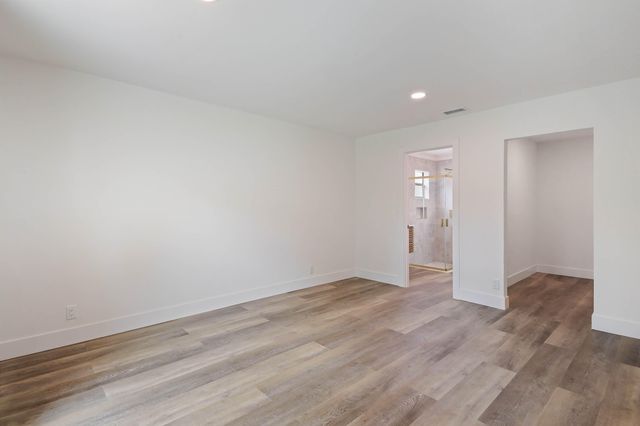 430 La Mancha Avenue, Royal Palm Beach, FL 33411