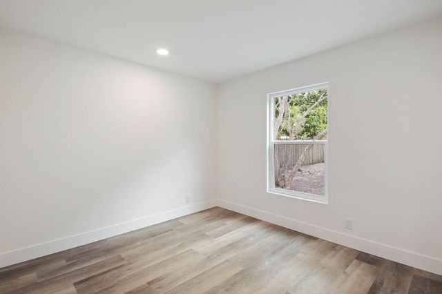 430 La Mancha Avenue, Royal Palm Beach, FL 33411