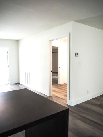 430 La Mancha Avenue, Royal Palm Beach, FL 33411