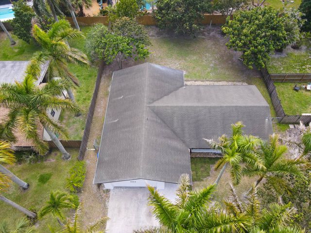 430 La Mancha Avenue, Royal Palm Beach, FL 33411