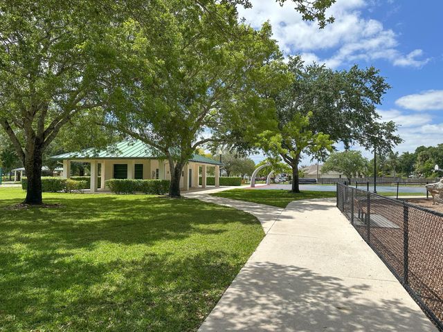 430 La Mancha Avenue, Royal Palm Beach, FL 33411