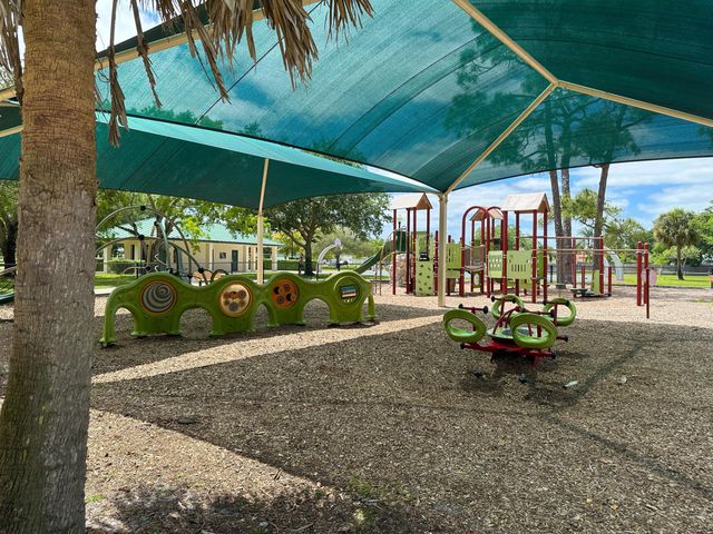 430 La Mancha Avenue, Royal Palm Beach, FL 33411