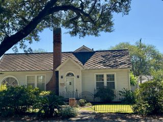 557 Avenue C, Port Allen, LA 70767