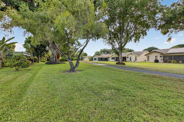 18051 104th Terrace S, Boca Raton, FL 33498