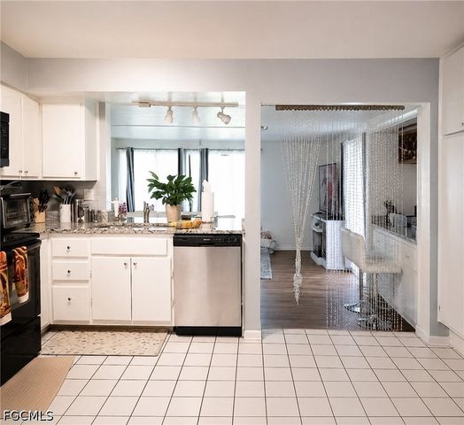 345 SE 47th TER, Cape Coral, FL 33904