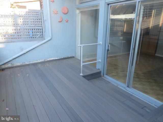 2122 LOMBARD ST, Philadelphia, PA 19146