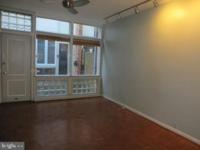 2122 LOMBARD ST, Philadelphia, PA 19146