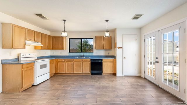 8902 Sungate Bay, San Antonio, TX 78224