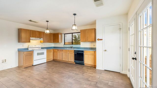 8902 Sungate Bay, San Antonio, TX 78224