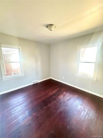 13112 Canonbury Street, Detroit, MI 48205