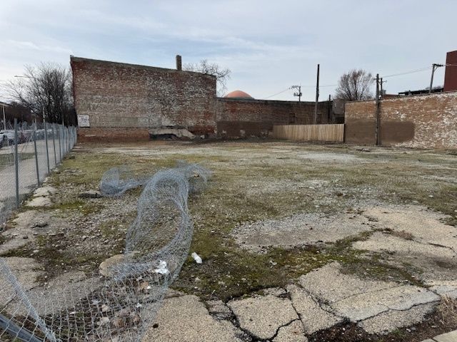 131 E 43rd Street, Chicago, IL 60653