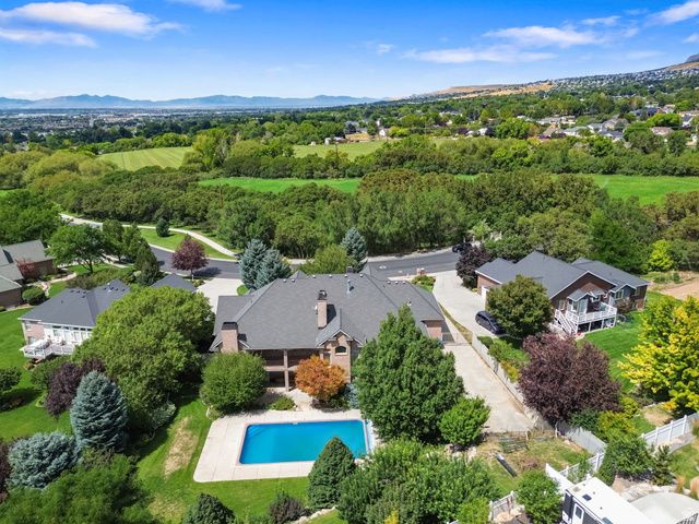 2508 BARKER PKWY, North Ogden, UT 84414