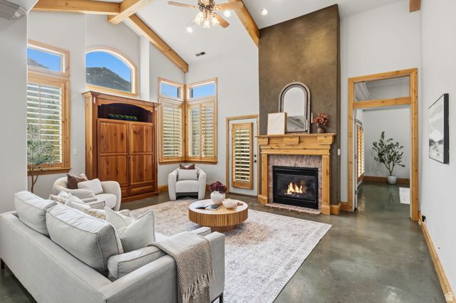 2508 BARKER PKWY, North Ogden, UT 84414