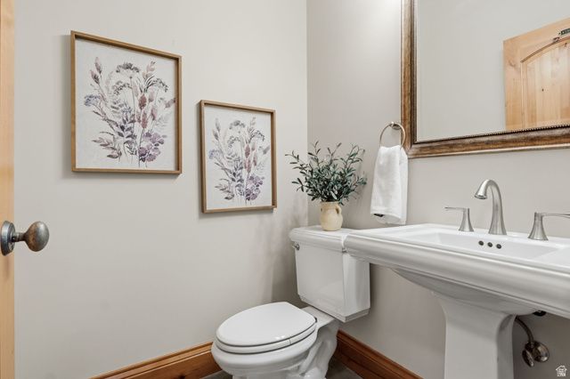 2508 BARKER PKWY, North Ogden, UT 84414