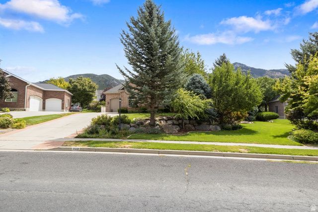 2508 BARKER PKWY, North Ogden, UT 84414