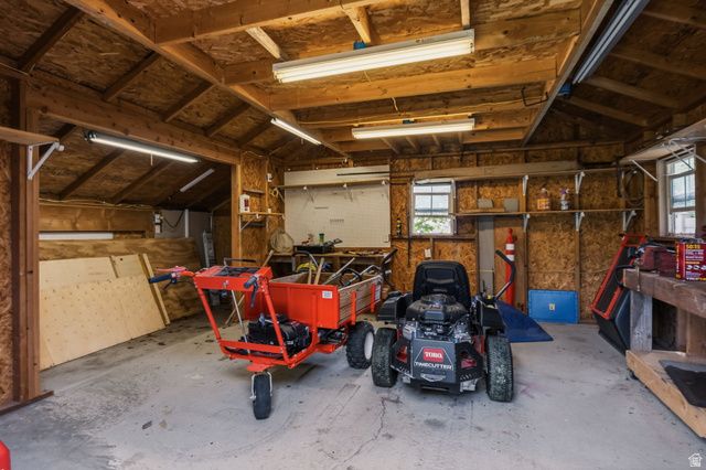 2508 BARKER PKWY, North Ogden, UT 84414