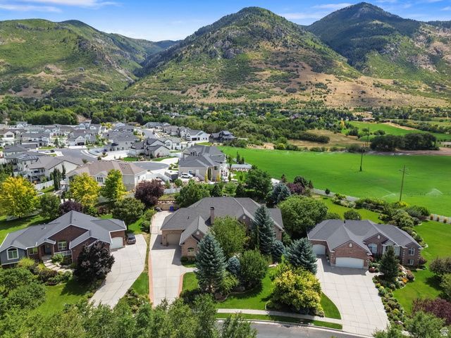2508 BARKER PKWY, North Ogden, UT 84414