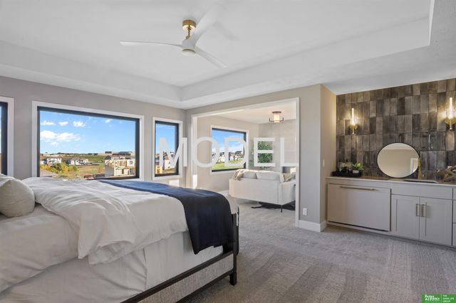 10305 S 191st Avenue, Gretna, NE 68136