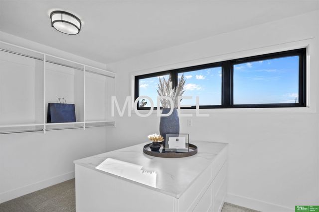 10305 S 191st Avenue, Gretna, NE 68136