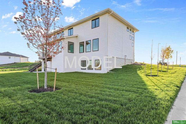 10305 S 191st Avenue, Gretna, NE 68136