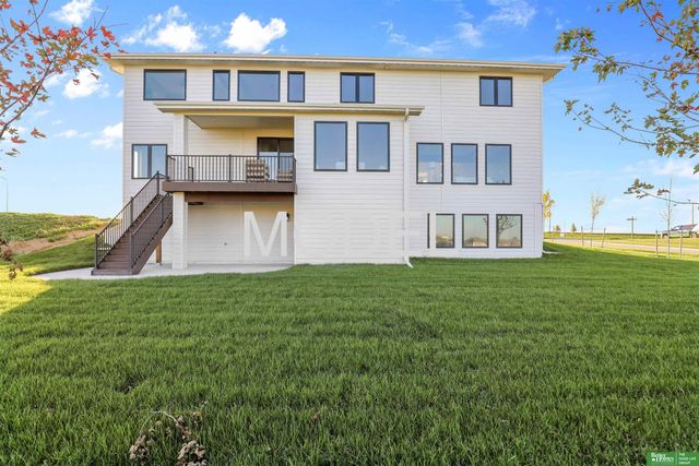 10305 S 191st Avenue, Gretna, NE 68136