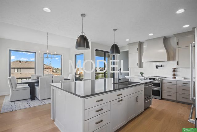 10305 S 191st Avenue, Gretna, NE 68136