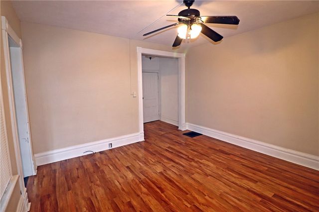 504 Arthur Ave, Scottdale, PA 15683