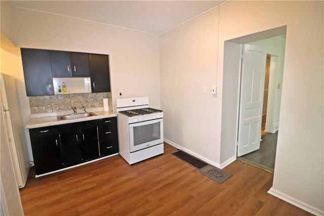 504 Arthur Ave, Scottdale, PA 15683