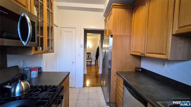 363-377 Mount Prospect 1B, Newark, NJ 07104