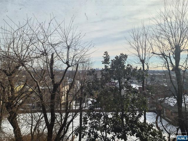 363-377 Mount Prospect 1B, Newark, NJ 07104