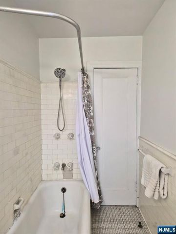 363-377 Mount Prospect 1B, Newark, NJ 07104