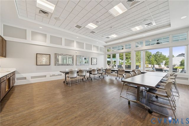 19000 Palisades Rdg, Moseley, VA 23120