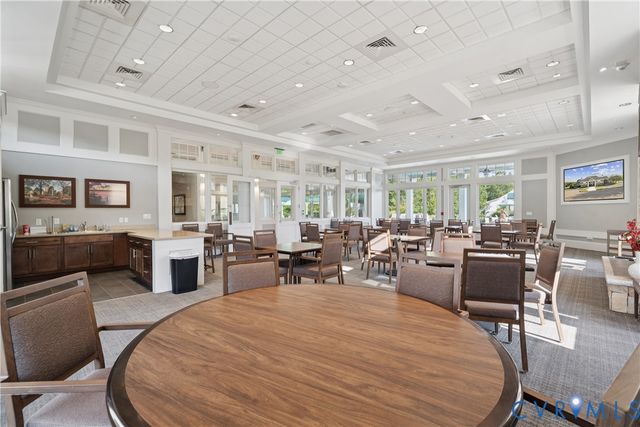 19000 Palisades Rdg, Moseley, VA 23120